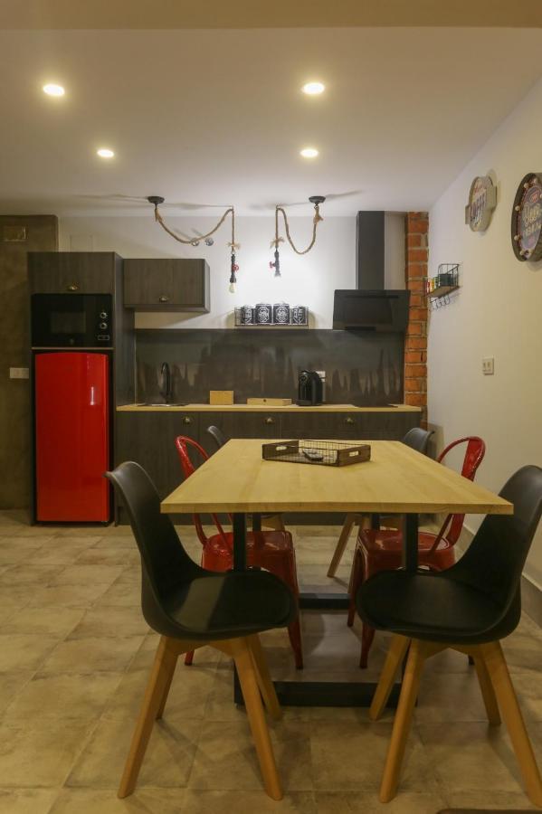 Ohana, Diseno Exclusivo Y Aparcamiento Gratuito A Pie De Calle Mérida Exterior foto