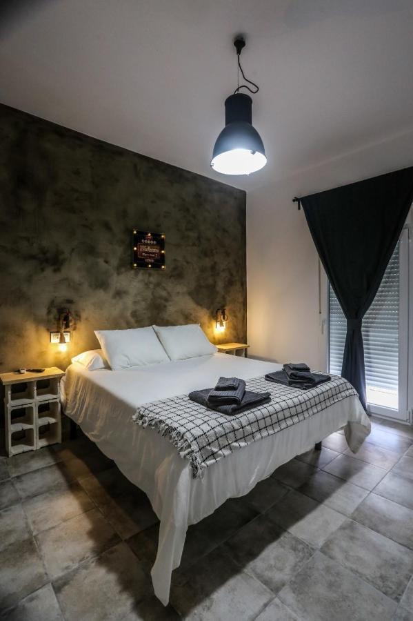 Ohana, Diseno Exclusivo Y Aparcamiento Gratuito A Pie De Calle Mérida Exterior foto